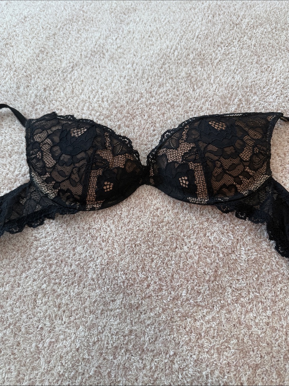Vintage Victoria’s Secret lace push up bra